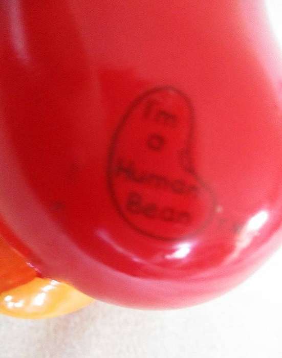 Collectable vintage 1984 Enesco Human Bean - Lat of the Red Hot Human Beans