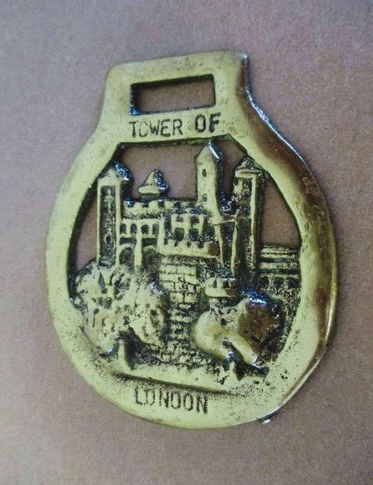 Six London themed horse brasses