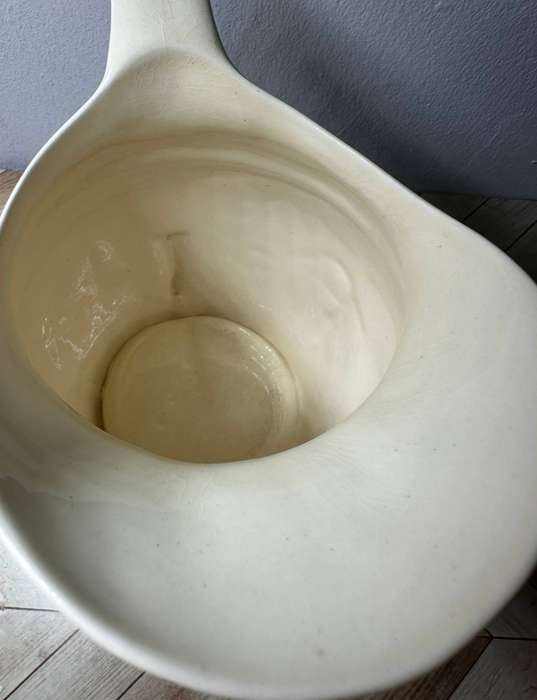 Crown Devon om die kampvuur jug circa 1930s