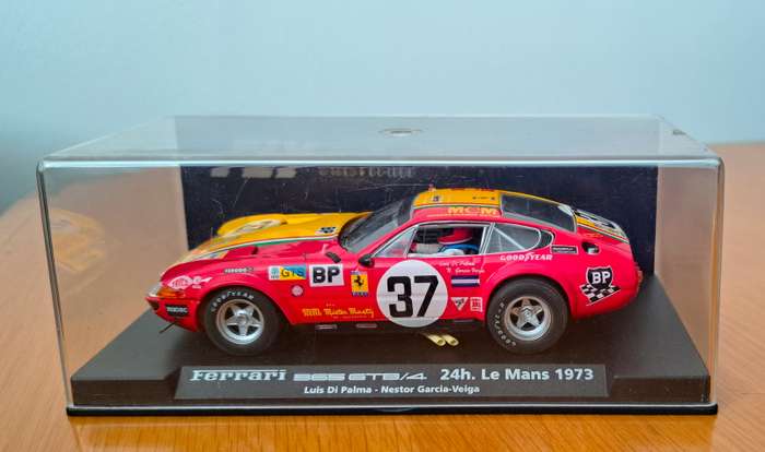 Fly Ferrari 365 GTB/4 Le Mans 1973 Analogue Slot Car 1/32