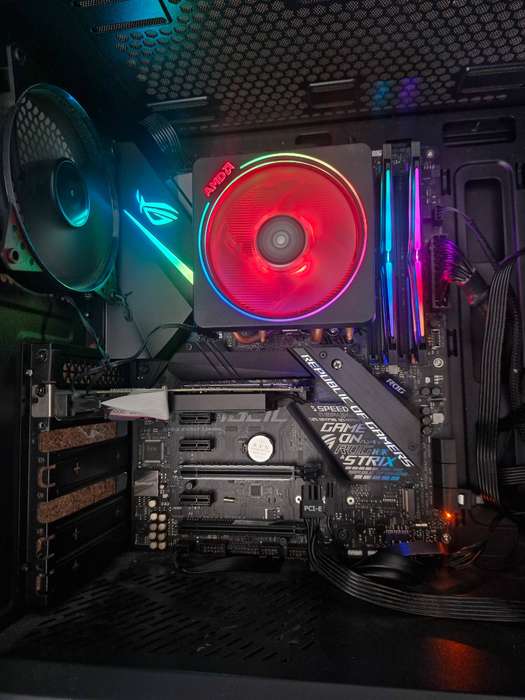 STRIX X470, Ryzen 3700X, 16GB RAM Combo Please Read