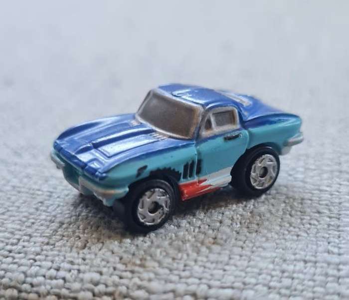 Micro Machines '64 Corvette Stingray Galoob Vintage Original Car