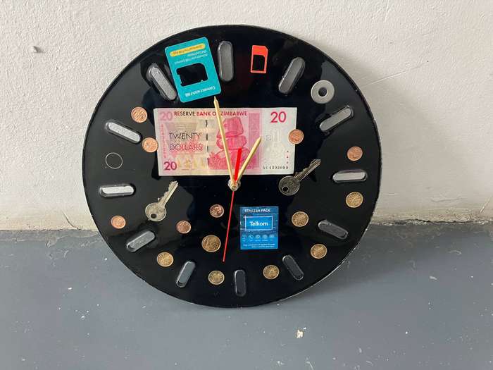 Creative resin art wall clock