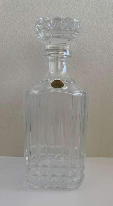 CRISTAL DARQUES - FRANCE LEAD CRYSTAL DECANTER - LABEL ATTACHED IN IMMACULATE CONDITION