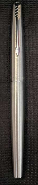 COLLECTABLE STAINLESS STEEL PARKER 45 FOUNTAIN PEN MADE IN ENGLAND