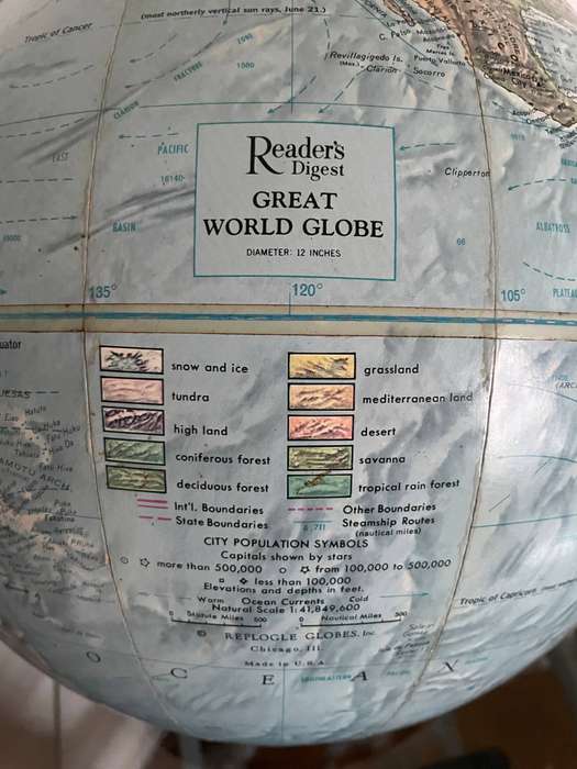 VINTAGE READERS DIGEST WORLD GLOBE AND READERS DIGEST ATLAS OF THE WORLD
