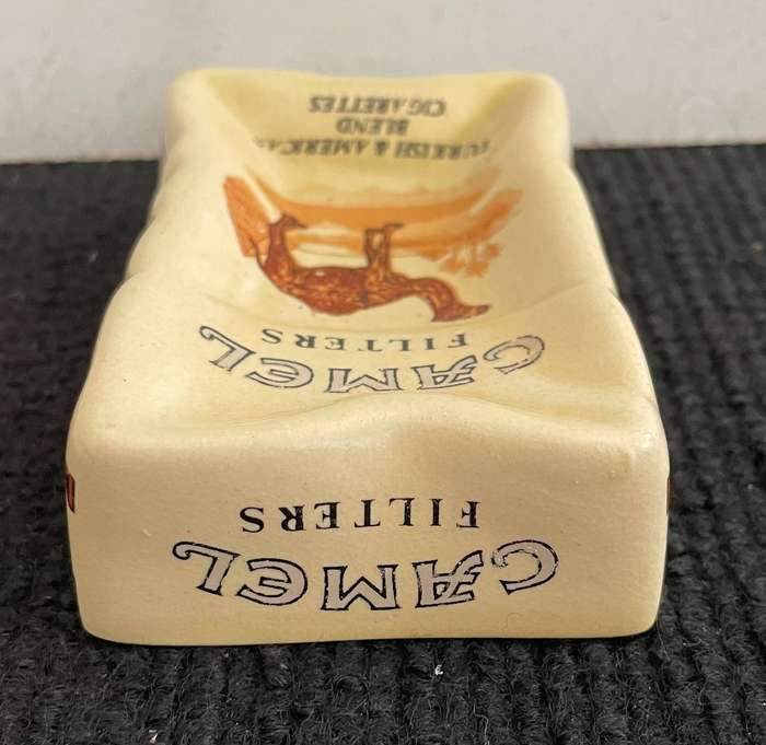 VINTAGE COLLECTABLE CAMEL ASHTRAY