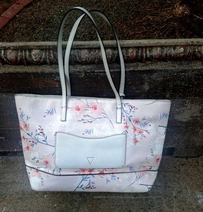 Large Guess Floral Bag