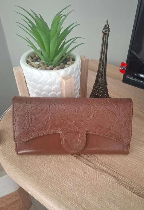 Beautiful Brown Miladys Wallet
