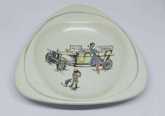 UNDER R100 - Vintage porcelain pin tray / dish - Classic car