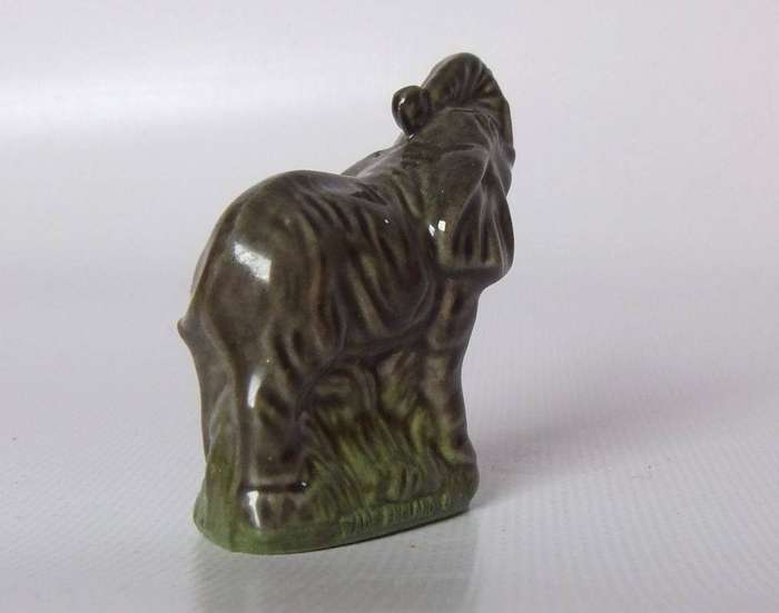 UNDER R100 - Collectable - A vintage Wade porcelain elephant whimsey
