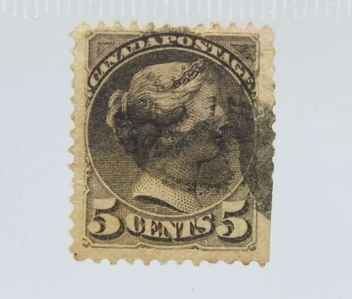 UNDER R100 -Antique / Vintage postage stamp - 5 Cents Canada