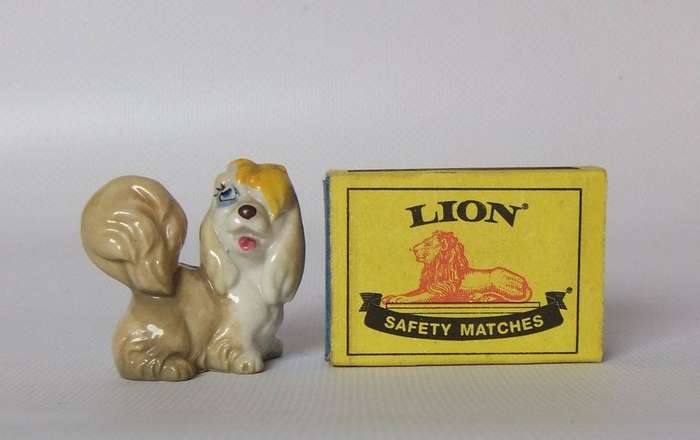 UNDER R100 - Collectable - A vintage Wade "Peg" character whimsey from Lady & The Tramp