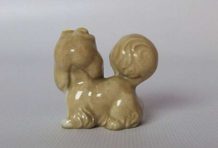 UNDER R100 - Collectable - A vintage Wade "Peg" character whimsey from Lady & The Tramp