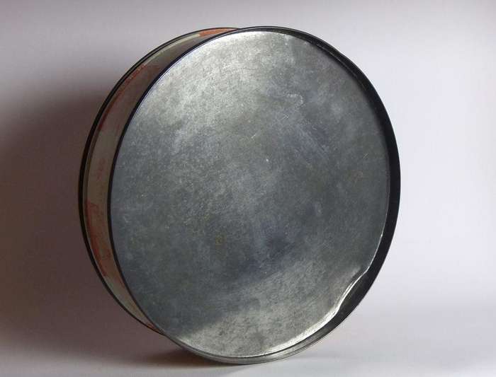 UNDER R100 - Vintage tin - Bakers biscuits