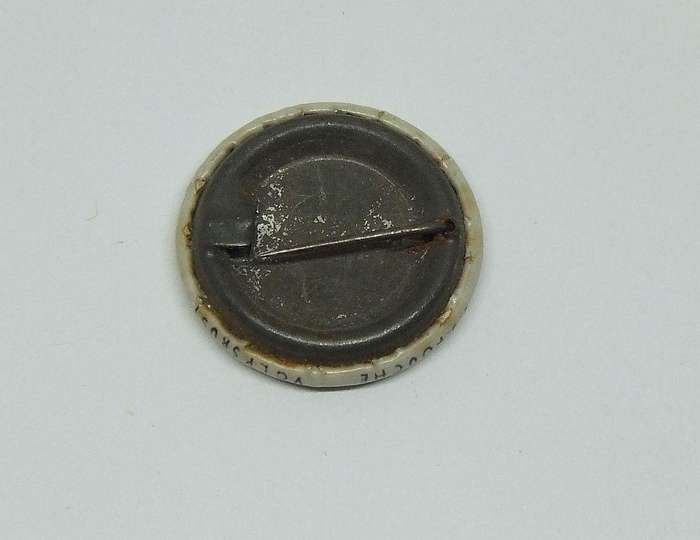 UNDER R100 - Collectable - Vintage badge of the 1945 Strewers Conference