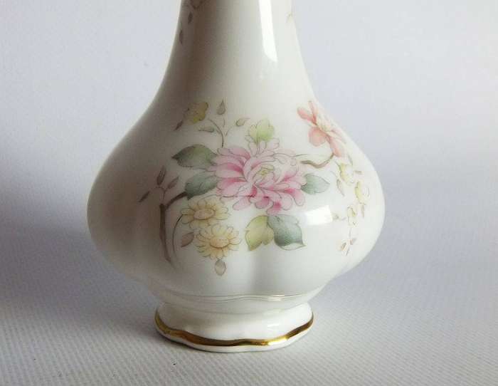 A vintage 1985 Royal Doulton posy vase in the Mystic Dawn pattern