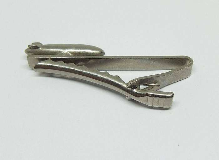 UNDER R100 - Collectable - Vintage tie pin - Goodyear tyres