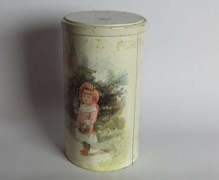 UNDER R100 - Vintage tin - Massilly France