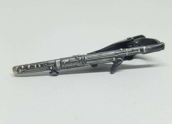 UNDER R100 - Collectable - Vintage tie pin - Bassoon