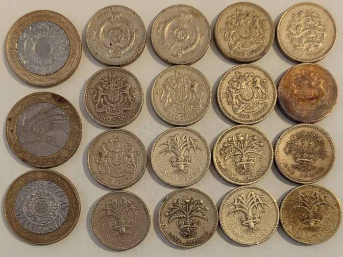 22 x BRITISH POUNDS IN COINS