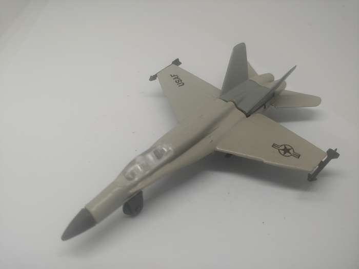 A204 F13 HORNET