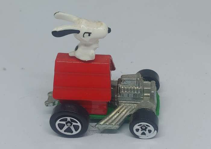 MATCHBOX SNOOPY