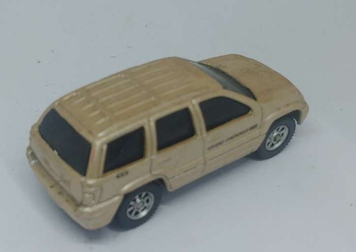 MAISTO 1999 JEEP GRAND CHEROKEE