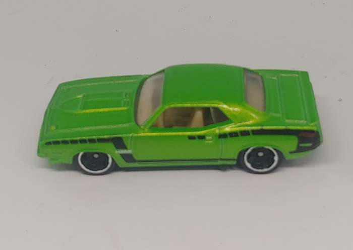 HOTWHEELS 2005 CHRYSLER 1/64