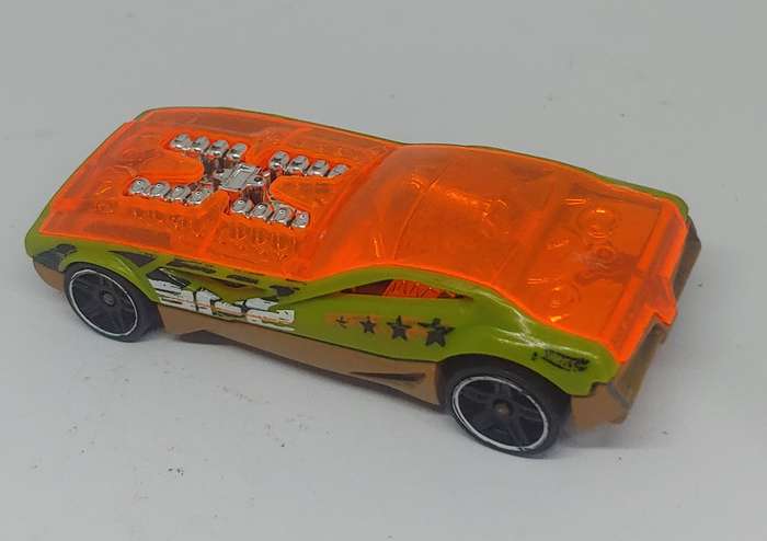 HOTWHEELS BYE FOCAL  1/64