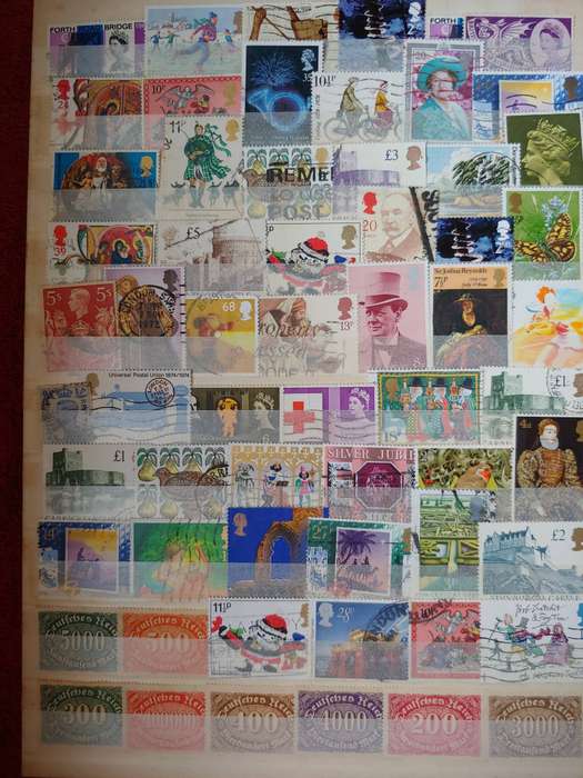 PRONTO A4 STOCKBOOK FULLY LOADED MIXED WORD STAMPS 16/32 PAGES NOT ALL SHOWN