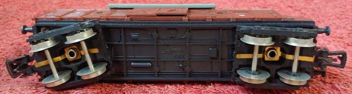 BOX CAR OPENING DOORS HO