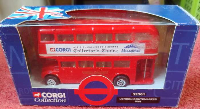 CORGI 32301 LONDON ROUTEMASTER BUS 1997 MINT IN BOX