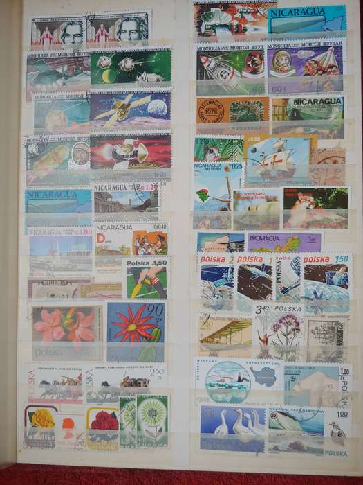 A4 PATENTO ALBUM LOADED WITH MIXED WORLD STAMPS 16/32 PAGE NOT ALL SHOWN NOT CHECKED