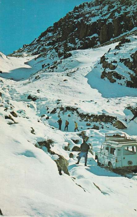 VINTAGE UN USED POST CARD SNOW BOUND DRAKENSBERG