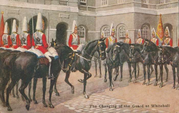 MINT POST CARD CHANGING OF THE GUARD