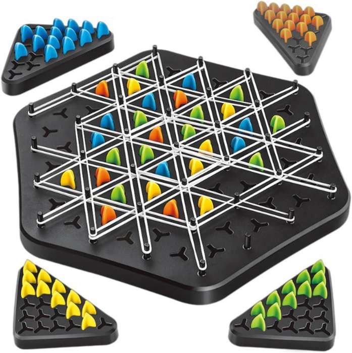 Rubber Band Geometry Chess Game