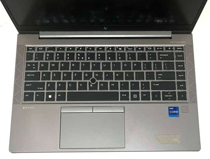 HP ZBook Firefly 14" G8 Mobile workstationi7-1165G7 11th 16gb Ram 512gbSsd Nvidia T500 4gb Graphics