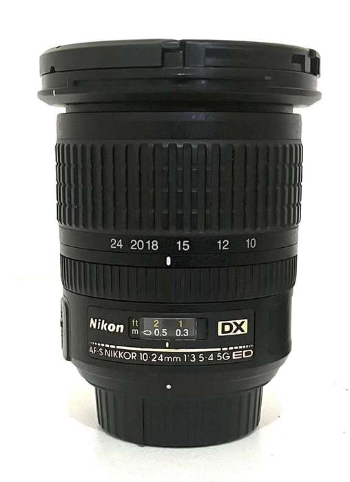 Nikon Nikkor AF-S 10-24mm f/3.5-4.5 G ED DX Lens Excellent Condition