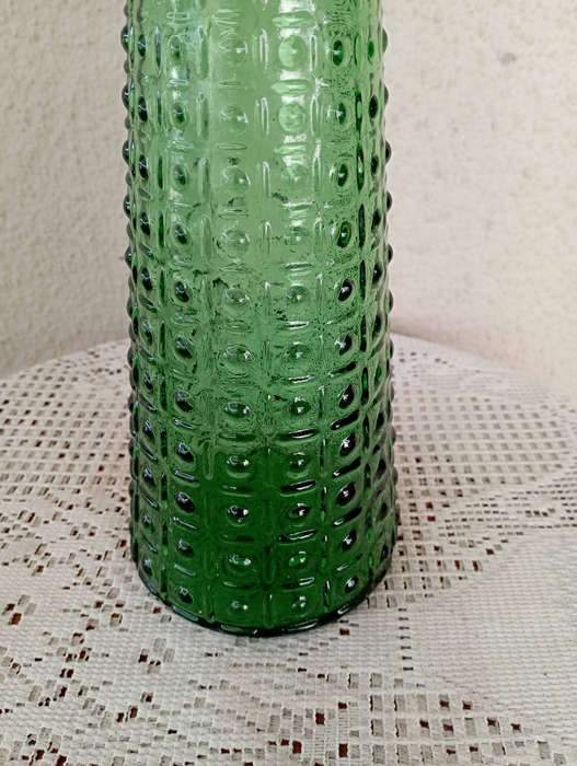 Beautiful Italian green Empoli bottle with stopper as per scan