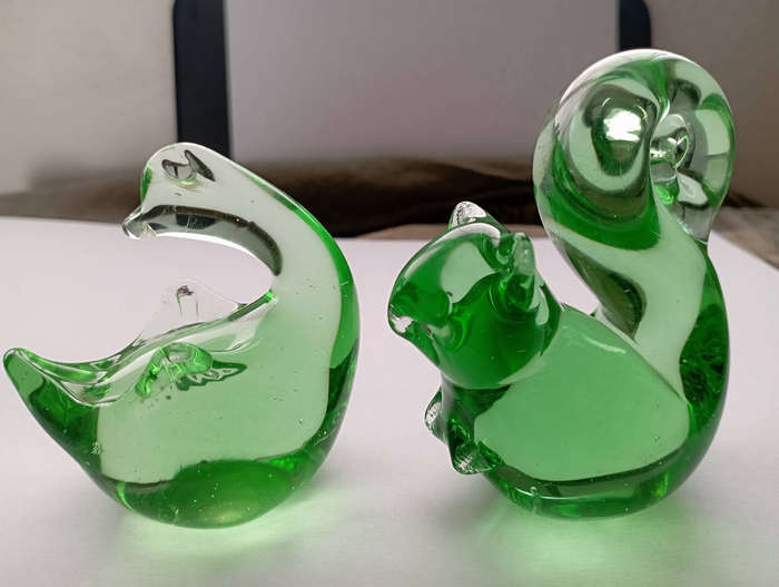 Art glass vintage..Green blown glass paper weights X2 squirrel & swan in great condition