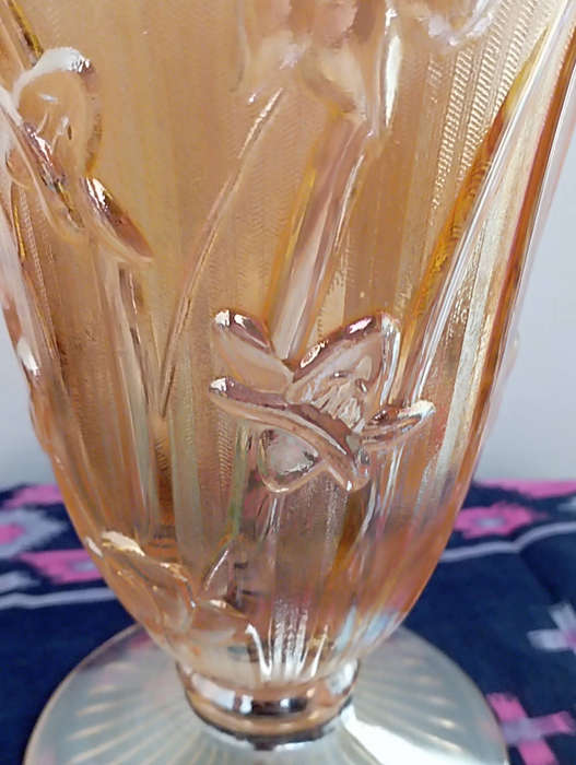 Vintage Iris herringbone depression glass vase