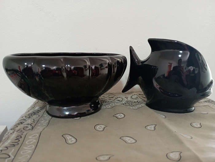Black ceramic Posy vases