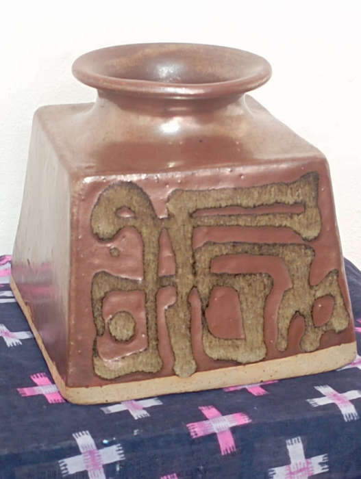 Studio pottery ( a very nice square tapered pottery vase) as per scan