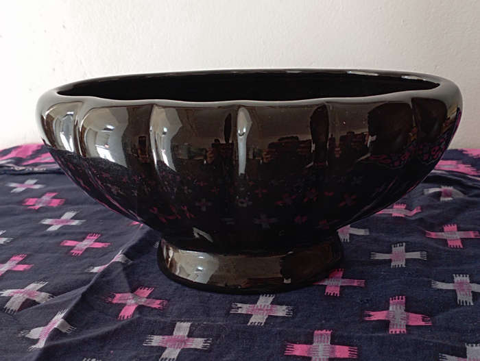 Black ceramic Posy vases