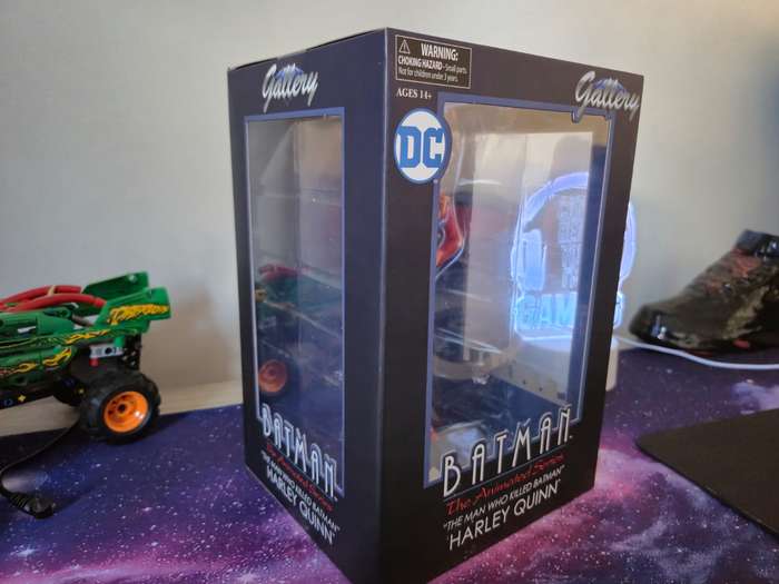 Diamond Select Toys DC Gallery THE MAN WHO KILLED BATMAN Harley Quinn PVC Statue
