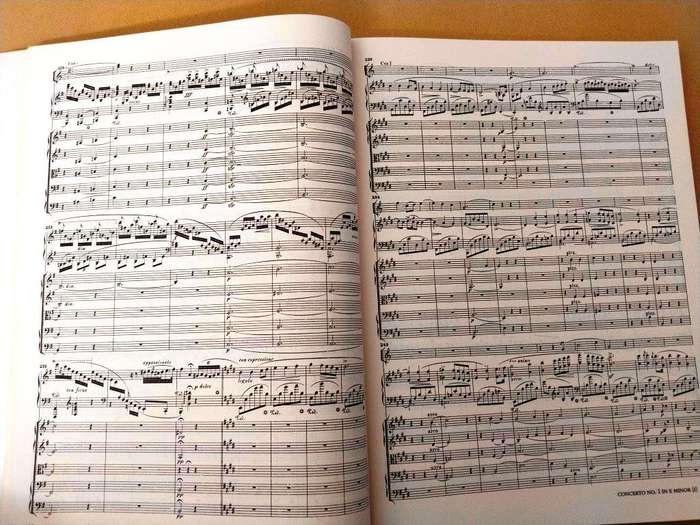The Piano Concertos in Full Score, Frédéric Chopin