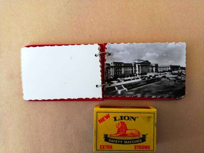 Small book of photos of Johannesburg (tourist memorabilia)