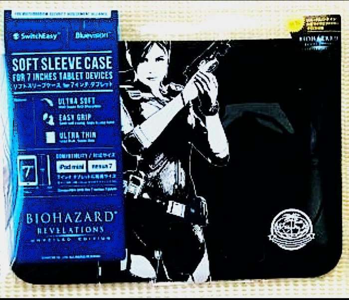 SOFT SLEEVE CASE FOR 7 INCH TABLET: BIOHAZARD REVELATIONS AKA RESIDENT EVIL UNVEILED EDITION