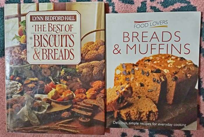Muffins . Cake . Bread . Party . Dessert Cookbooks x 16 choose 3 or more at R25 each